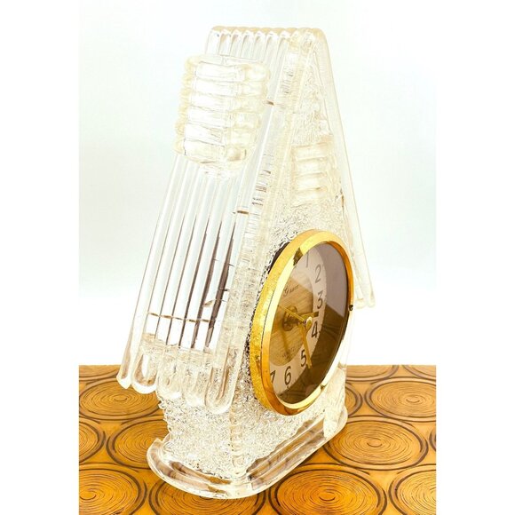 Vintage 60s clock, spun spaghetti clear lucite, working desk clock, home shaped - Picture 4 of 10